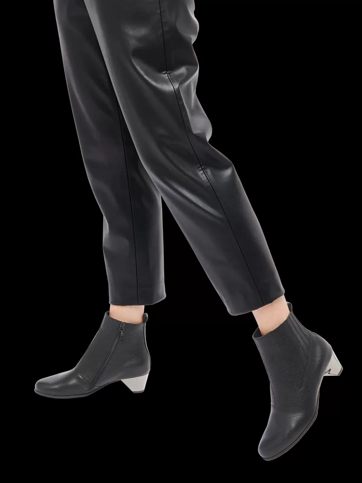 womens_marizz_ankle_boots_shoes___available_colors_from__to___arche_5.webp Women's Marizz Ankle Boots Shoes - 2 Available Colors From 35 To 42 - -Arche Outlet